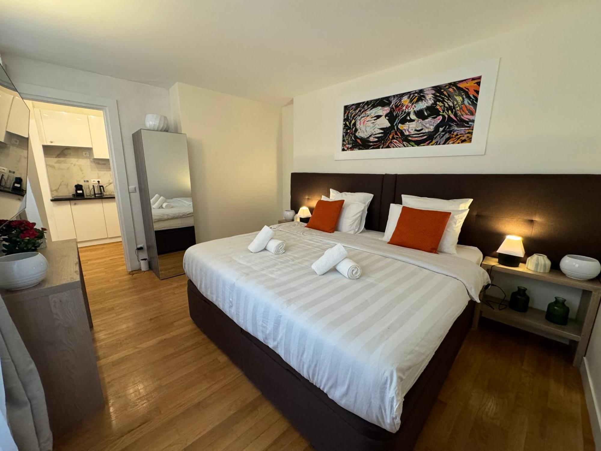 Appartement Marais, Sainte-croix Bretonnerie - 6 Places Paris